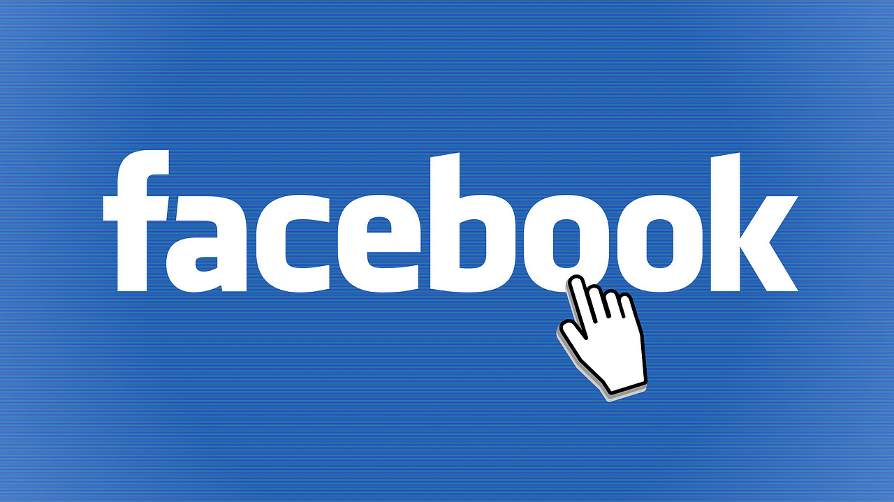 facebook, mouse cursor, social network, security risks, privacy concerns, Facebook security risks